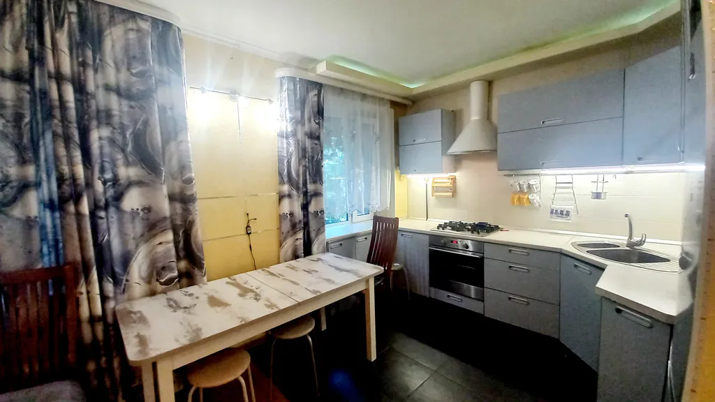 Квартира в центре у спуска на набережную