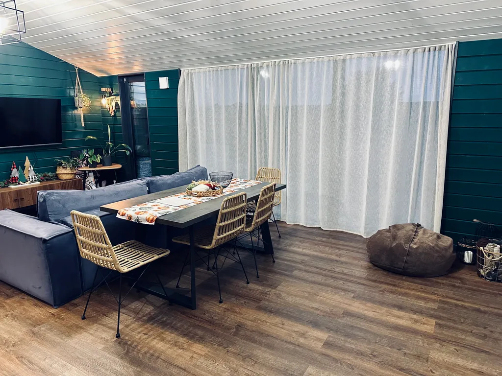 Новый дизайнерский дом с сауной и чаном