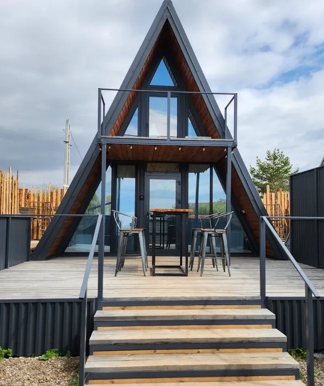 Треугольный дом на Камском море