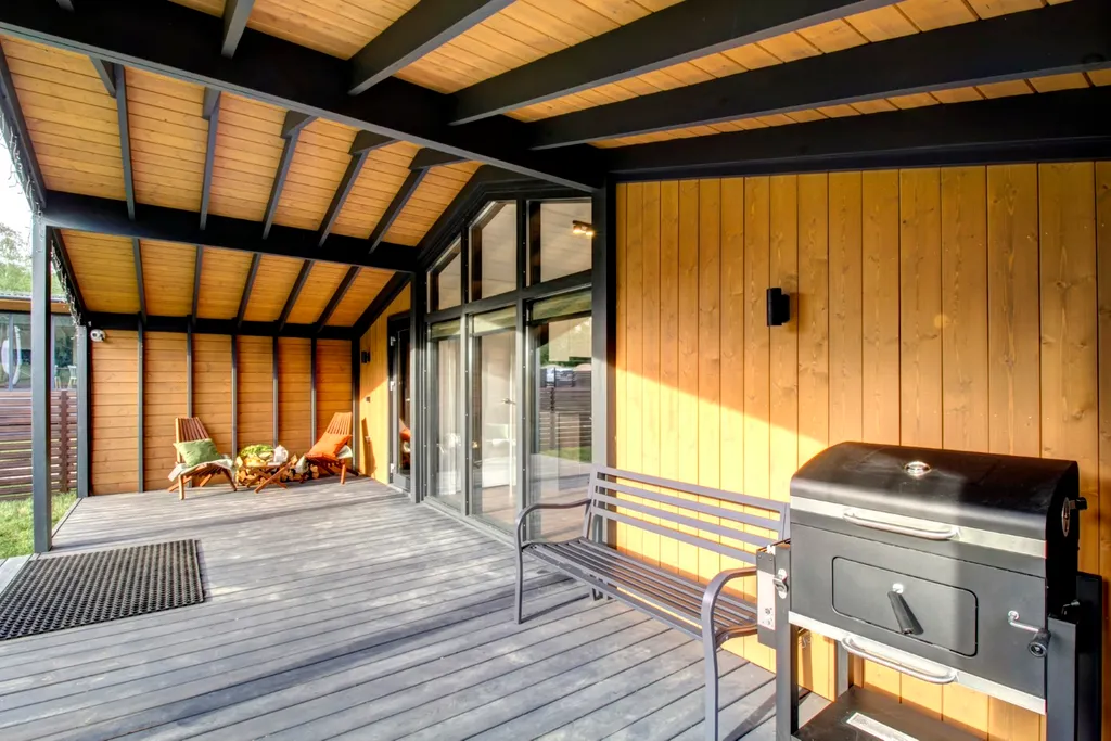 Уютный дoм с видом нa лес