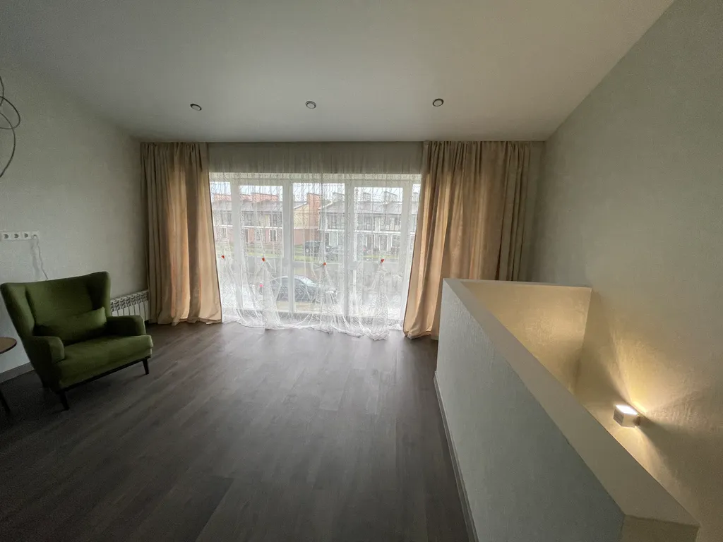 Новая, чистая двухуровневая квартира на берегу реки Волга