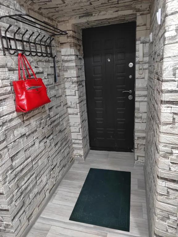 Уютная двухкомнатная квартира с новым ремонтом в самом центре города