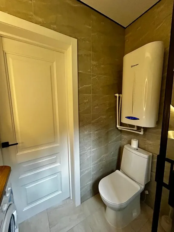 Тихий домик у леса и озера