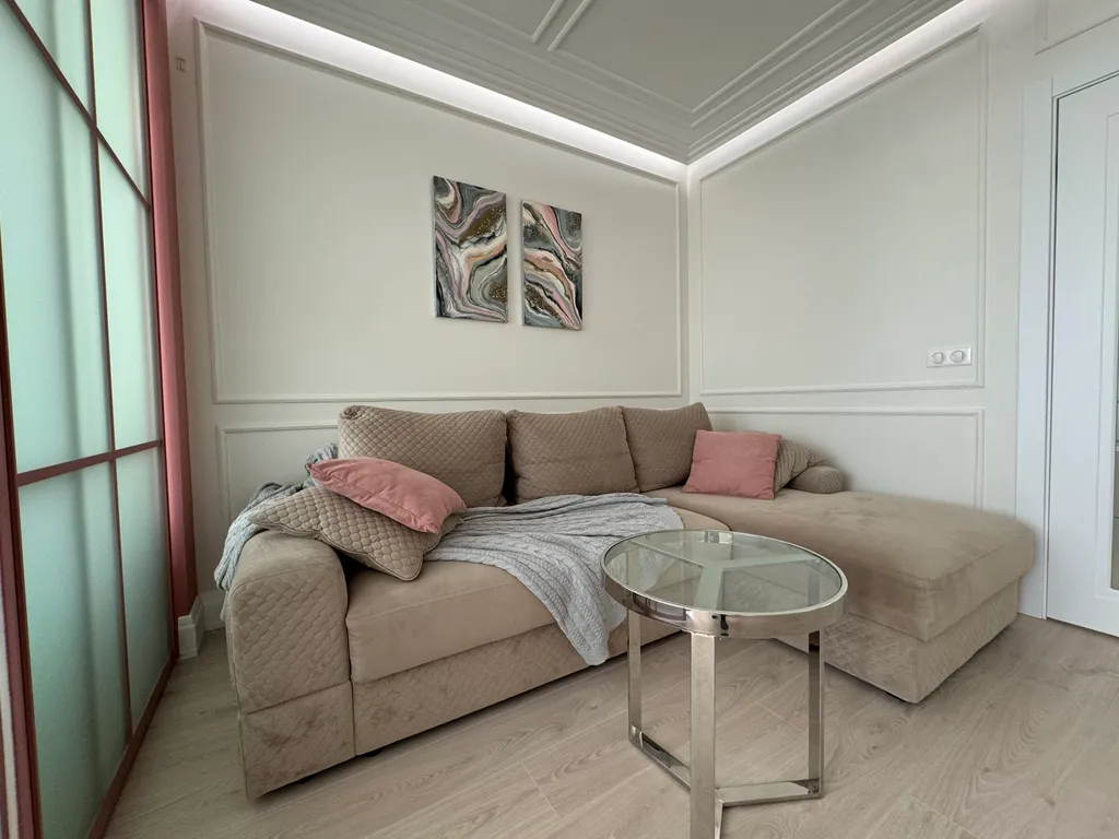 Квартира с новым ремонтом на центральной улице города