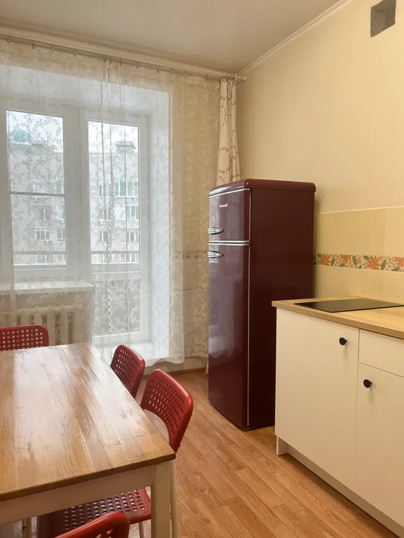 Квартира 1-комнатная квартира, 15 минут до центра на автомобиле, с парковкой у дома — Казань