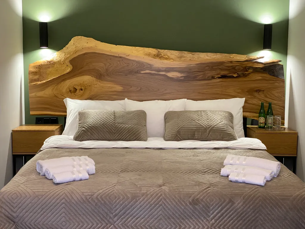 Двухуровневые апартаменты с видом на горы