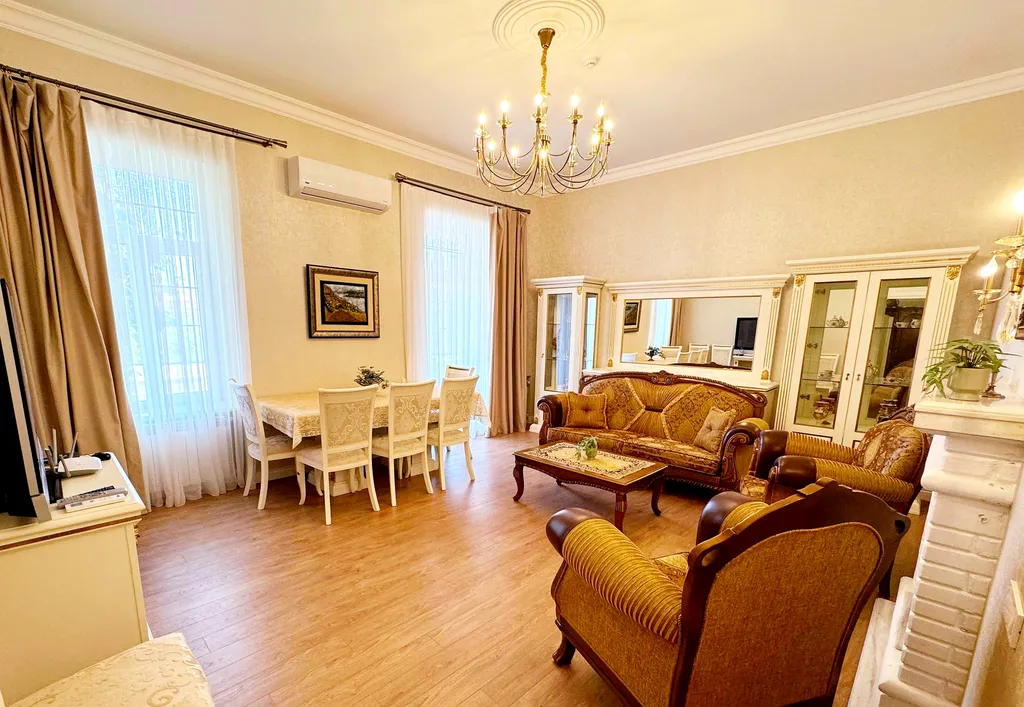 HIISTORY 1888 - Сentral Apartments & Excursions