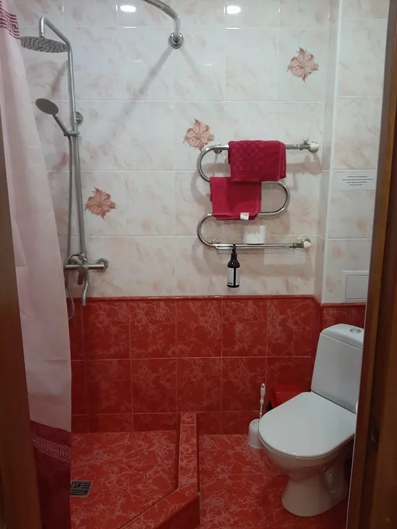 Коттедж Трёх комнатный дом до моря 5 минут пешком — Евпатория