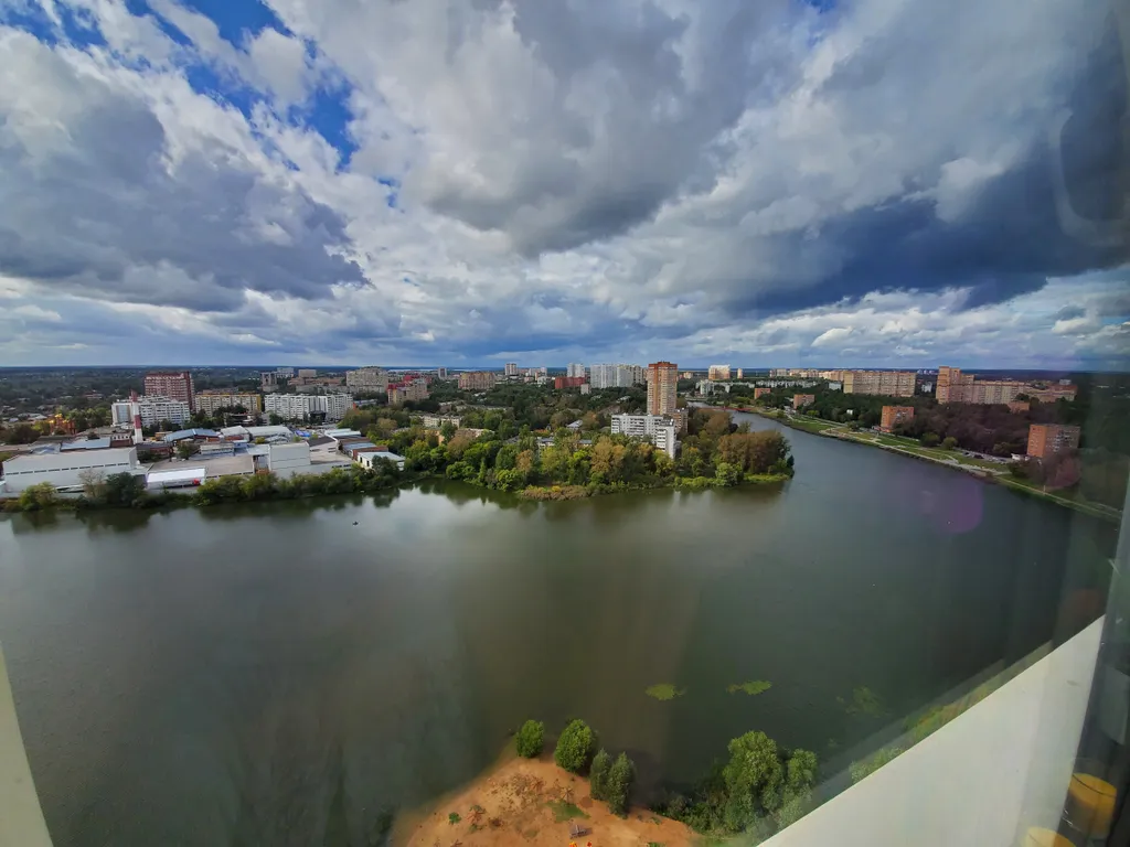 Видовые апартаменты в стиле лофт с умным домом