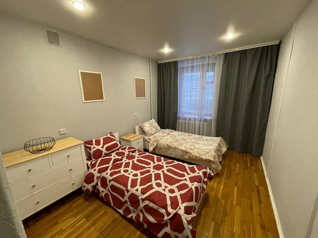 4-комнатная Квартира