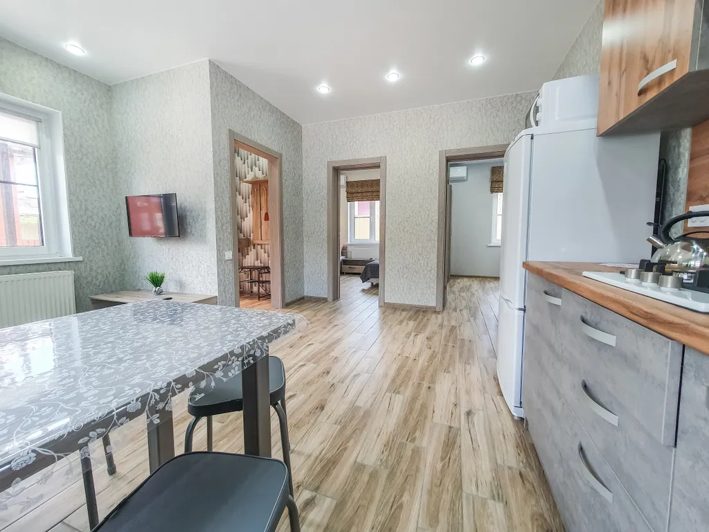 Отдельный дом на первой линии Азовского моря