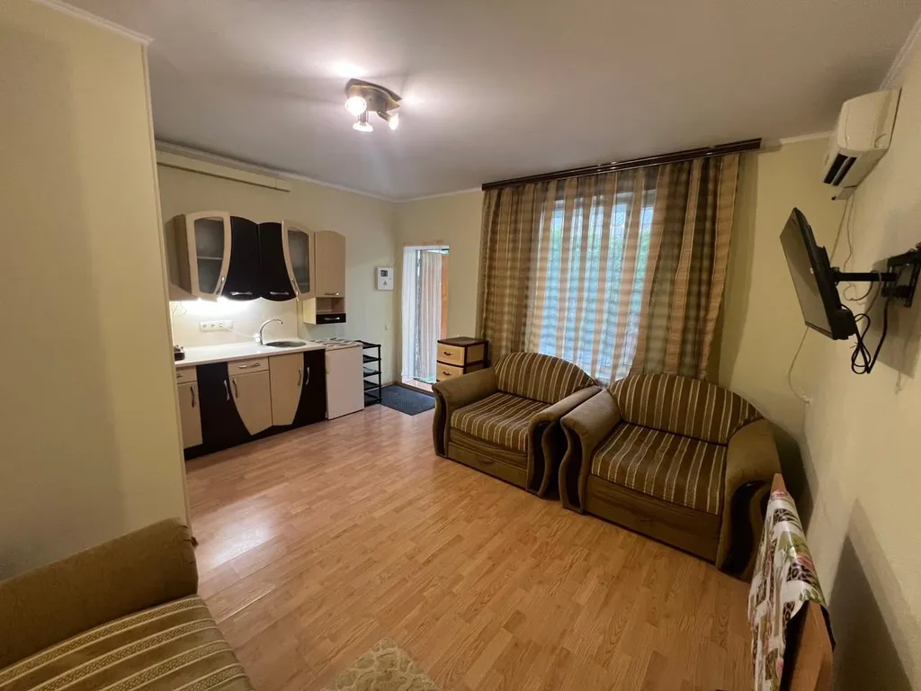 Уютный двор с закрытой территорией