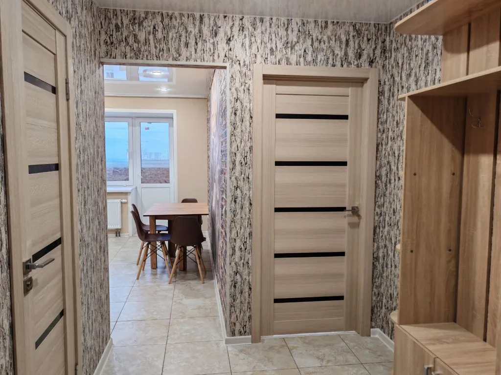 Видовая 1-комнатная квартира с дизайнерским ремонтом