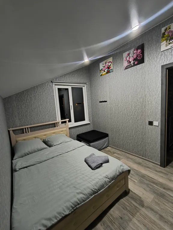 Коттедж на огромной территорией