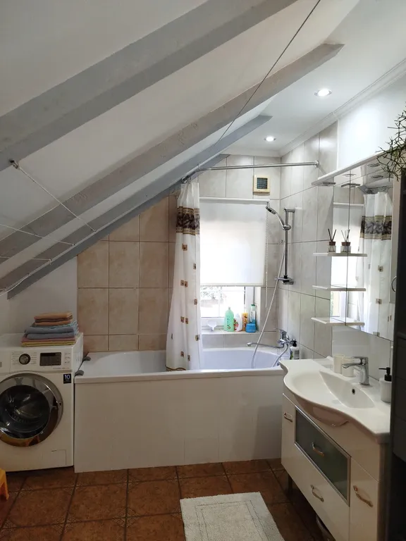 Квартира мансарда на вилле Адольфо - Густо