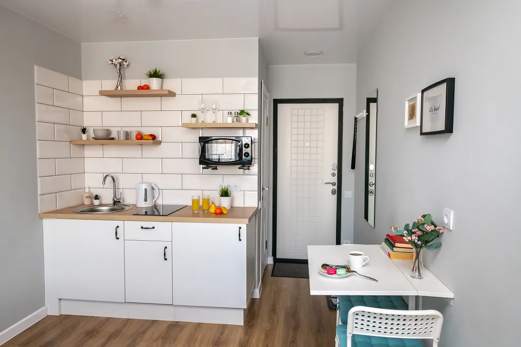 Современная студия с видом на бухту Золотой рог