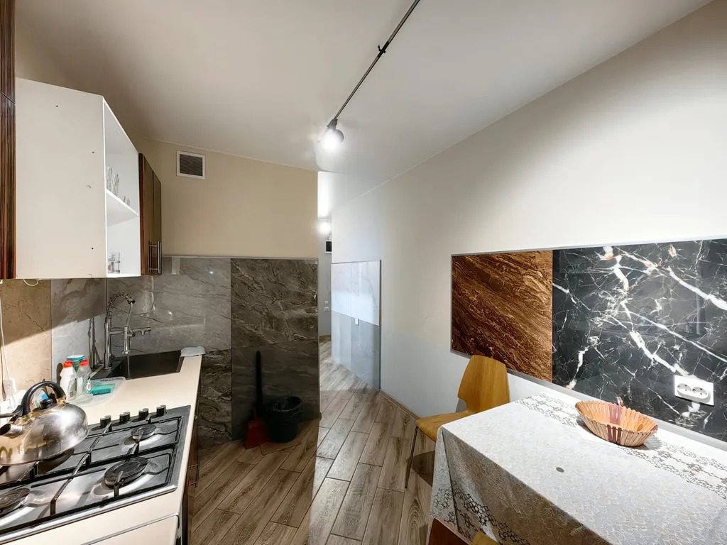 Двухкомнатная квартира с современным ремонтом