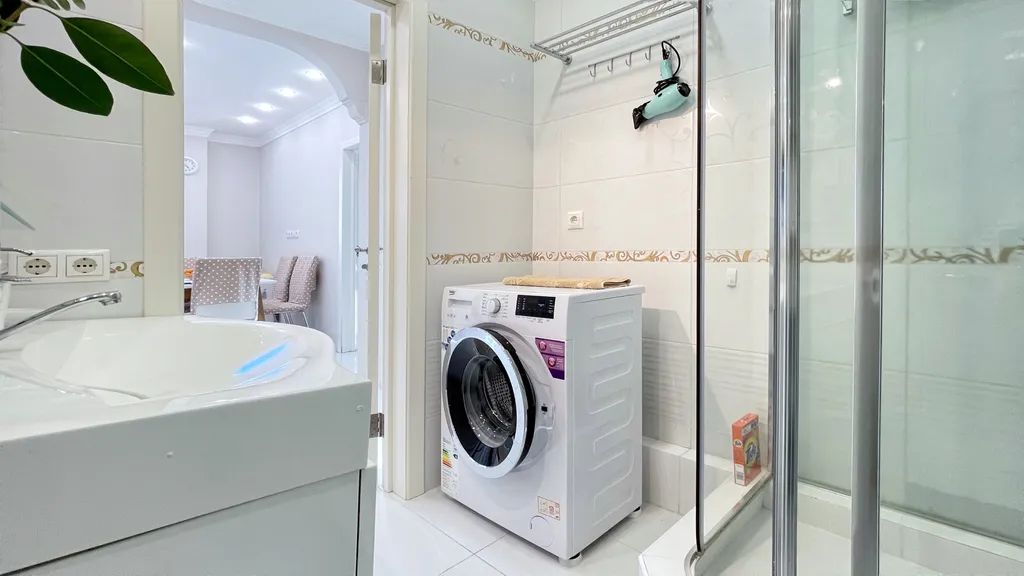 Квартира у моря с двумя спальнями и панорамным балконом