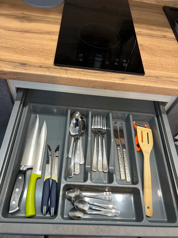 Уютная квартира Аэропорт Толмачево 5 минут(спальня+кухня-гостинная)