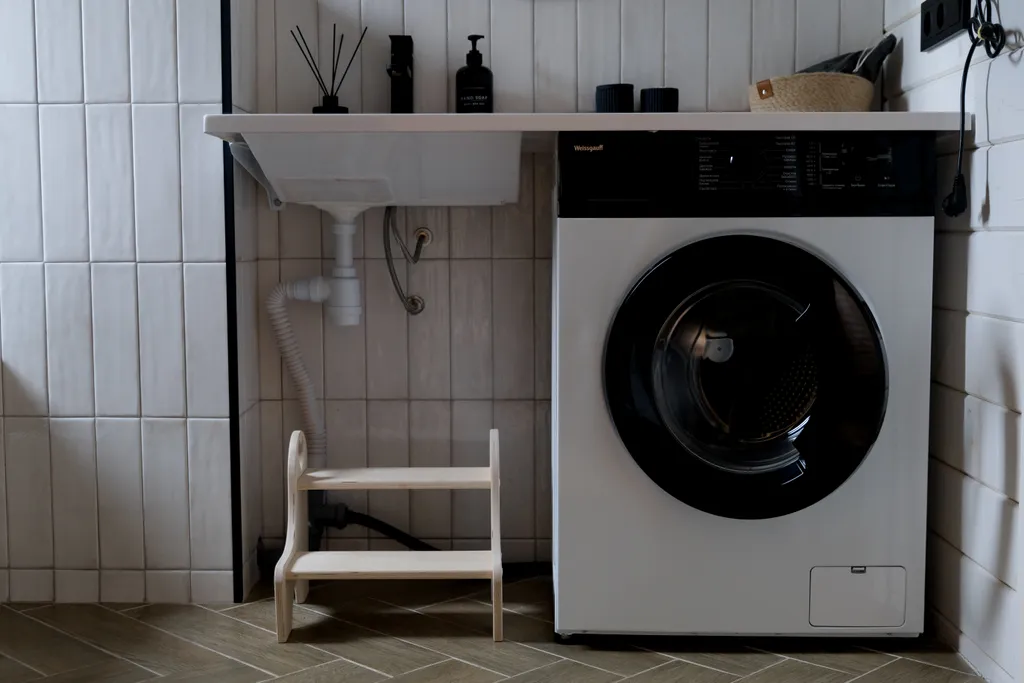 Современный дом в лесу