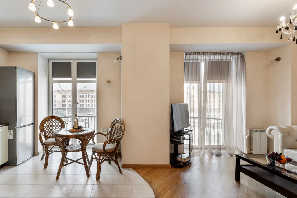 Апартамент рядом с ЦУМом и метро Якуба Коласа