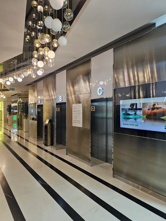 OB-1221 Студия на новом бульваре