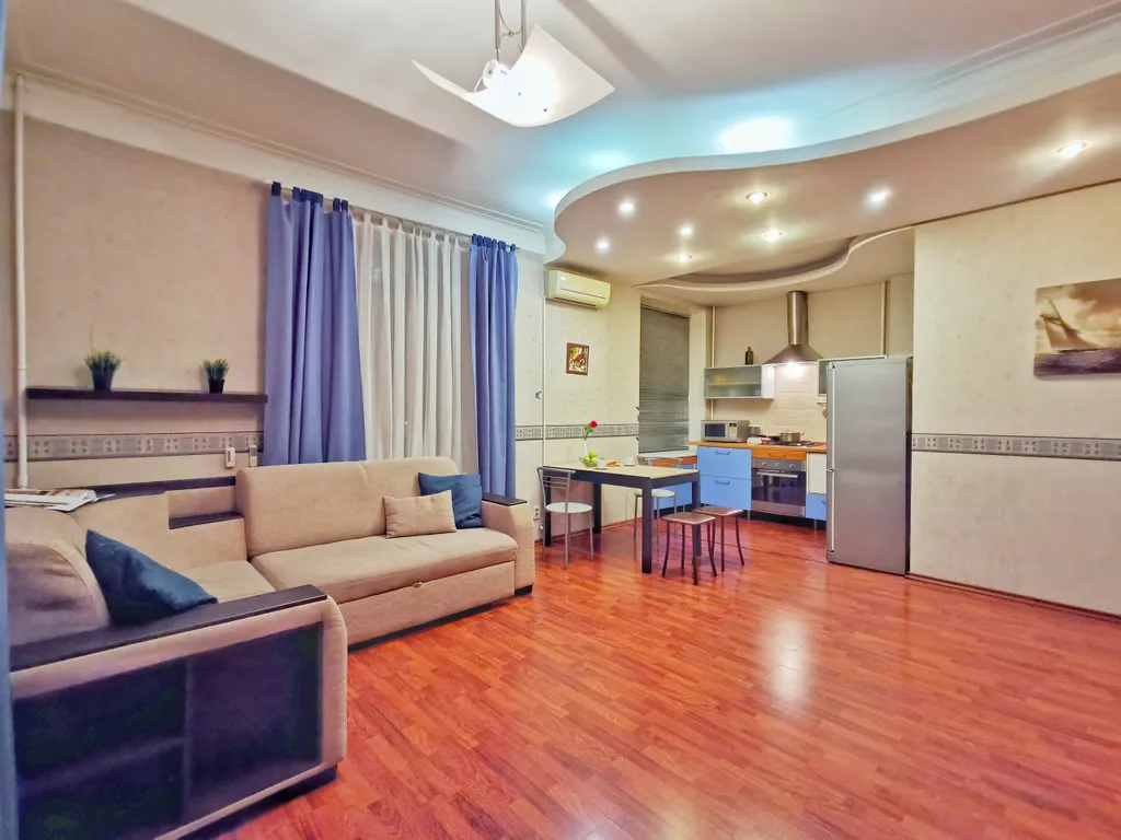 Квартира Квартира Уютный и просторный апартамент Апарт-Комфорт в центре — Ярославль