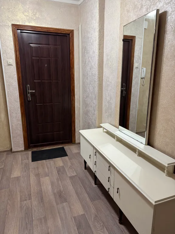 Квартира Трёхкомнатная квартира со всеми удобствами необходимыми для проживания — Москва