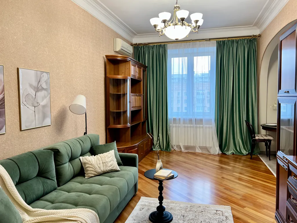 Квартира Квартира Уникальная сталинка в сердце города — Москва