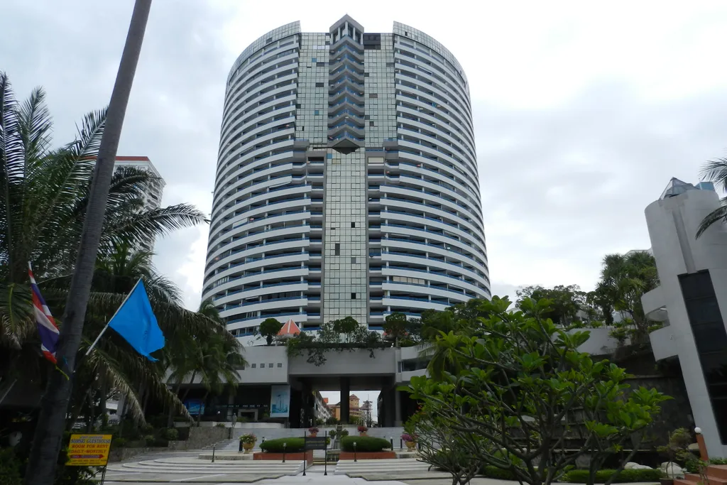 Апартаменты с 1 спальней и гостиной фронтальный вид на море