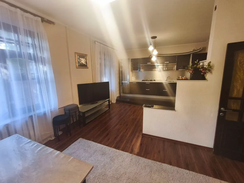 Коттедж Просторный дом в Кисловодске у нарзанного источника — Кисловодск