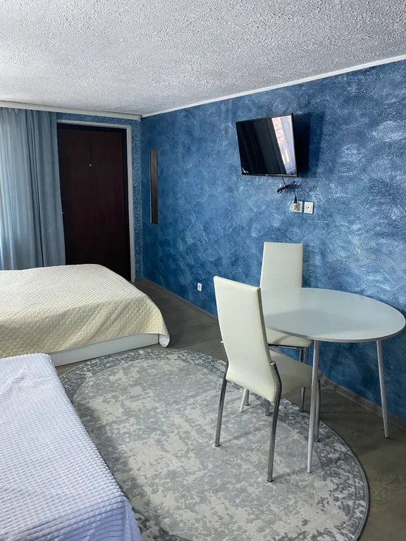 Комната на берегу моря