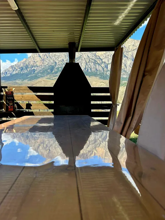 Дом с видом на горы