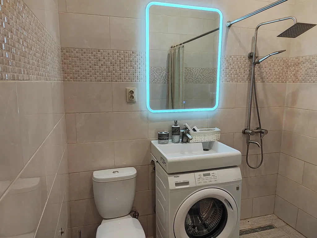 Уютный дом с садом в центре города