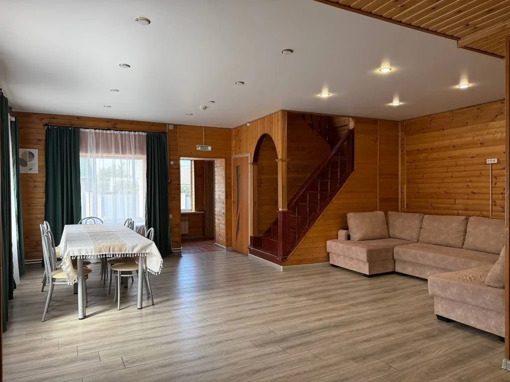 Дом для мероприятий и праздников до большой компании