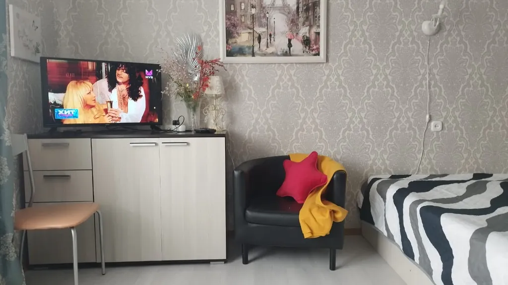 Миниатюрная, уютная, недорогая квартира в центре города