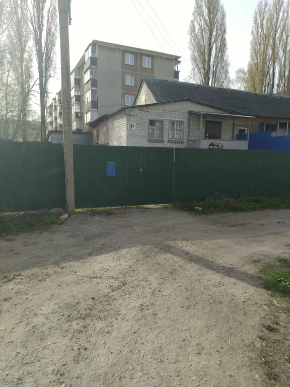 Трехкомнатная квартира в районе НЛМК