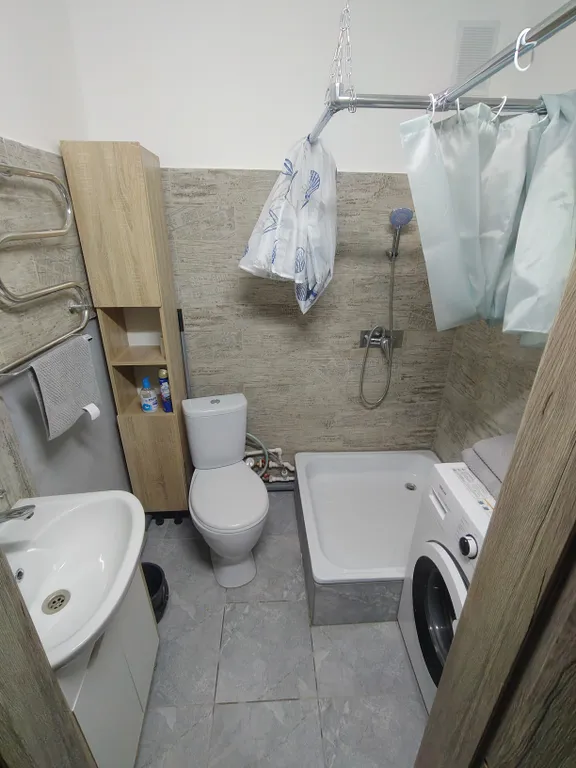 Уютная Квартира с новым ремонтом, в центре