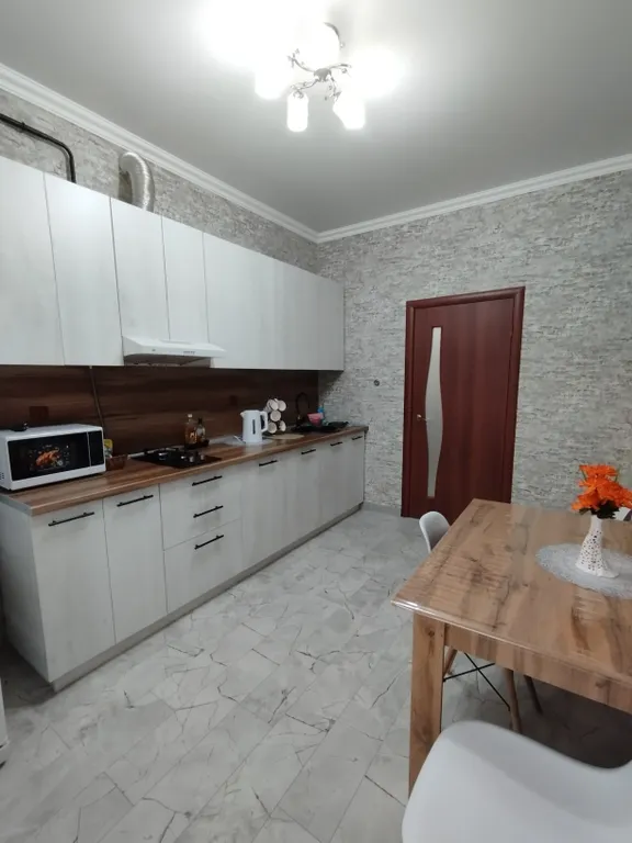 Международный аэропорт и Экспоцентр в 5 минутах на машине.