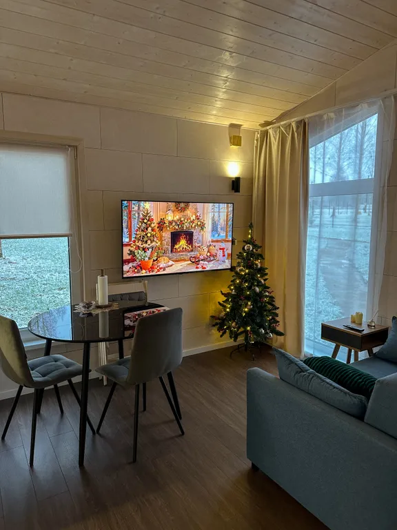 Уютный дом нa бeрегу лесногo озeра 2