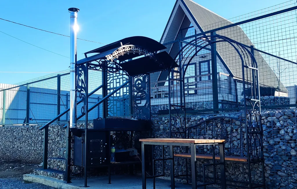 Комфортабельный дом с видом на горы