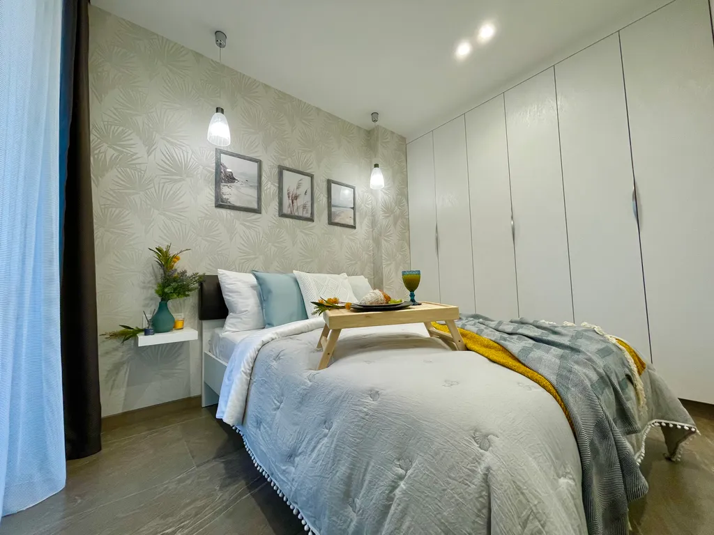 YOUR ROSTOV APART у Театральной площади