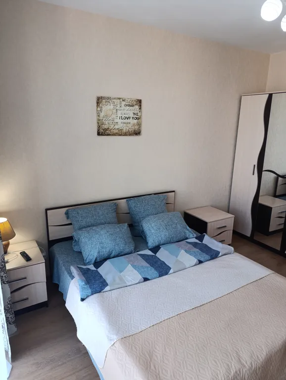 Солнечная квартира с красивым видом на город