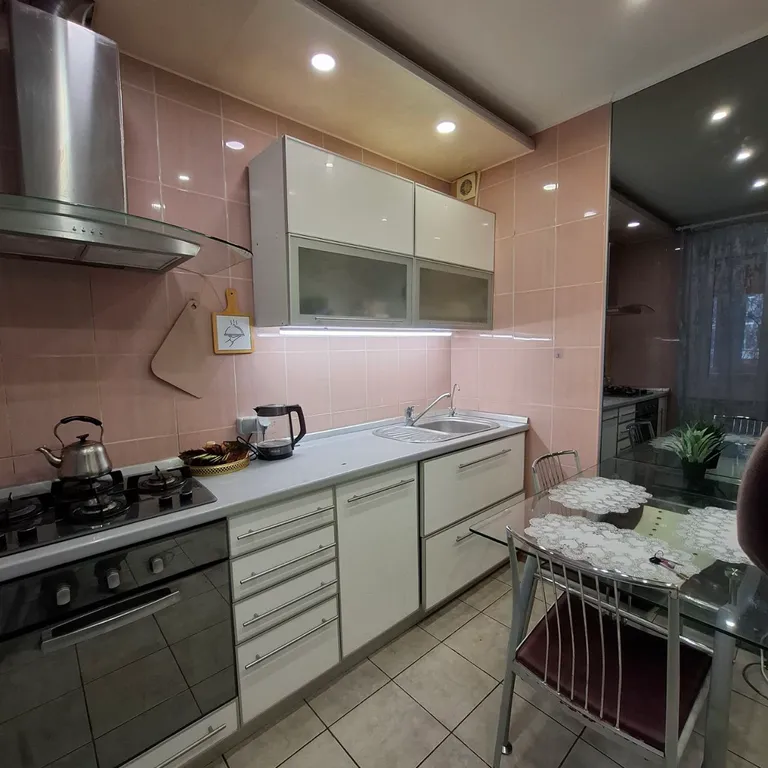 Уютная квартира в спокойном районе — идеальное сочетание комфорта и ую