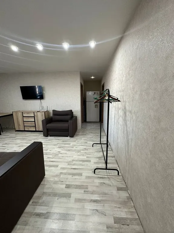 3-комнатная Квартира — аренда посуточно в Волжский