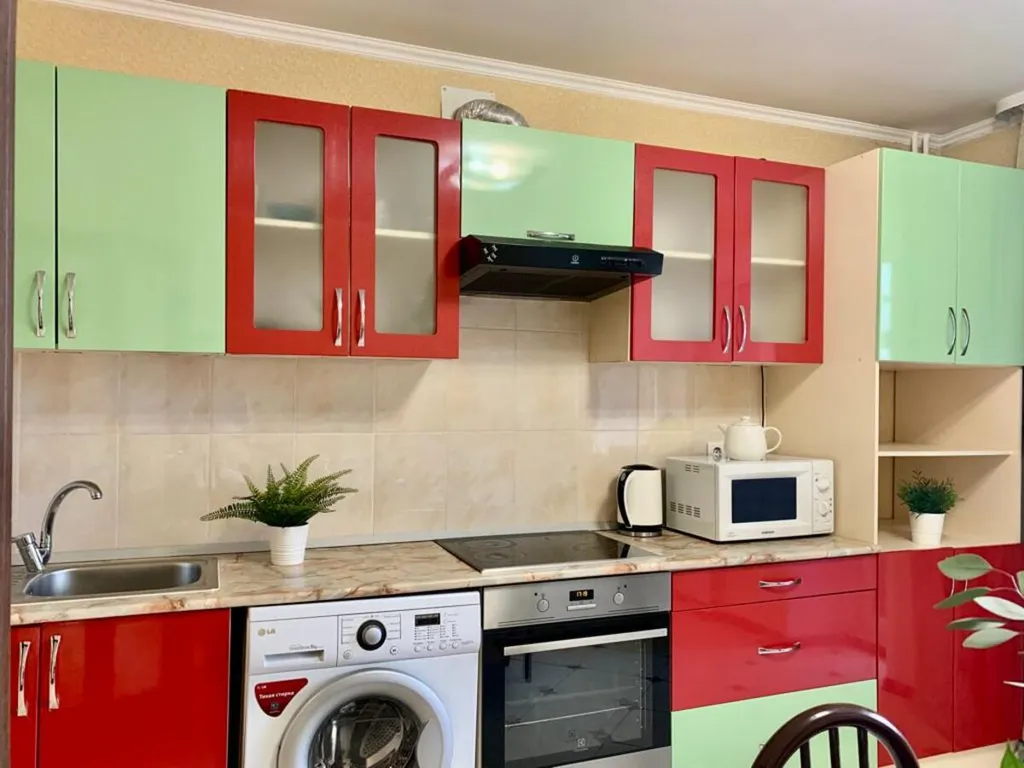 Квартира 2-комнатная квартира у Радуги парк — Екатеринбург