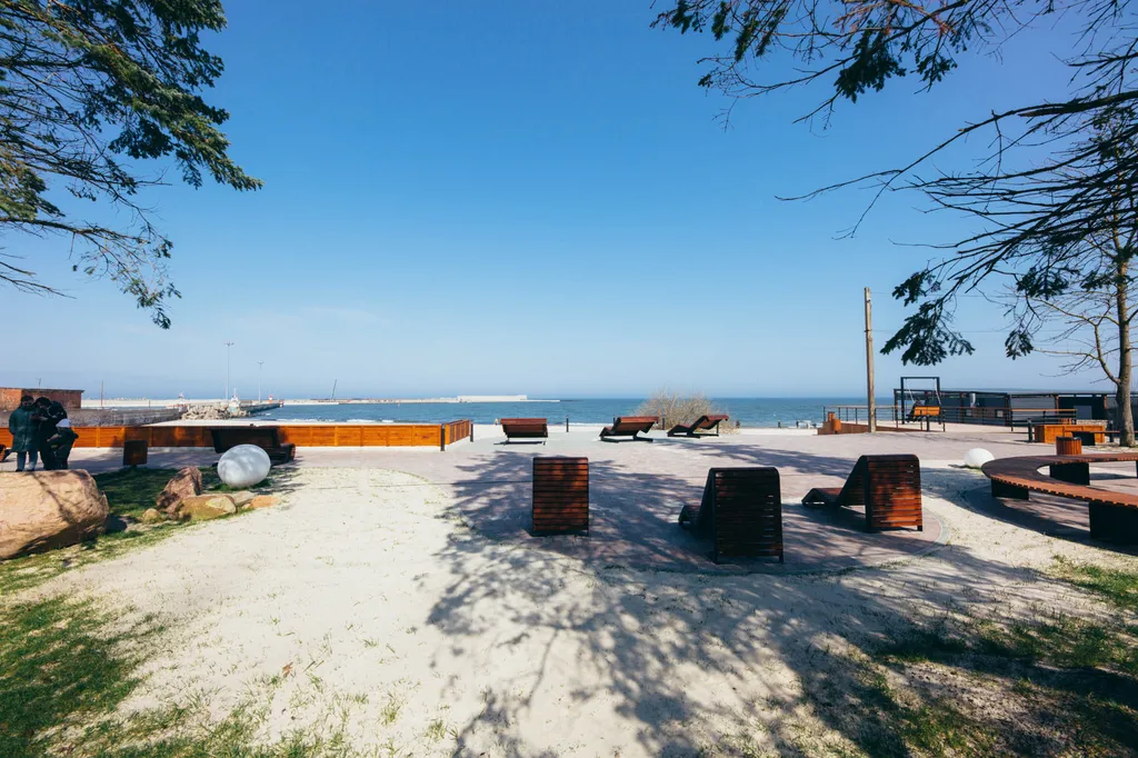 Очаровательная мансарда в центре Пионерского курорта с видом на море