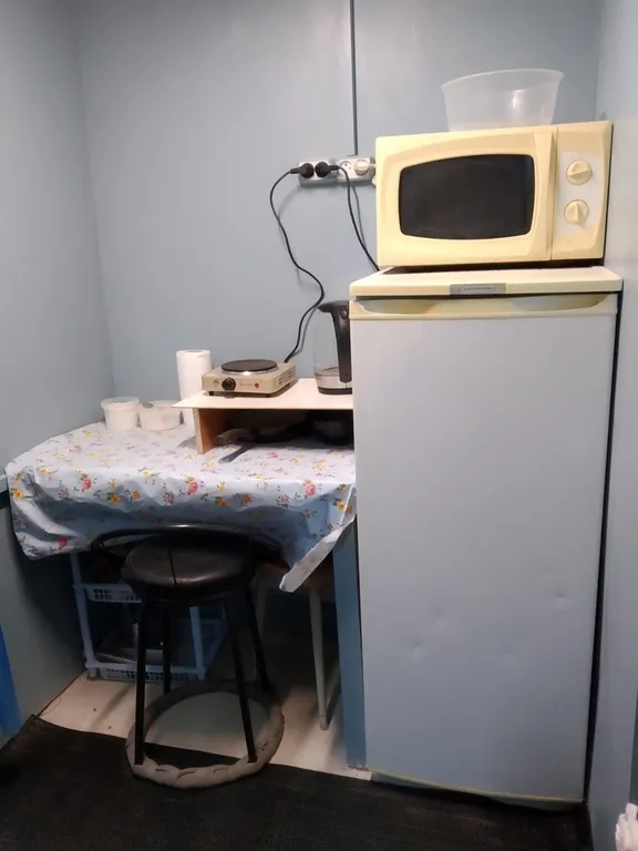 Тихое место рядом лес