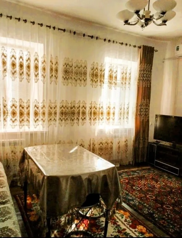 Домик в центре рядом с морем