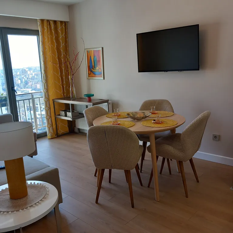 Новая квартира в атмосферном районе